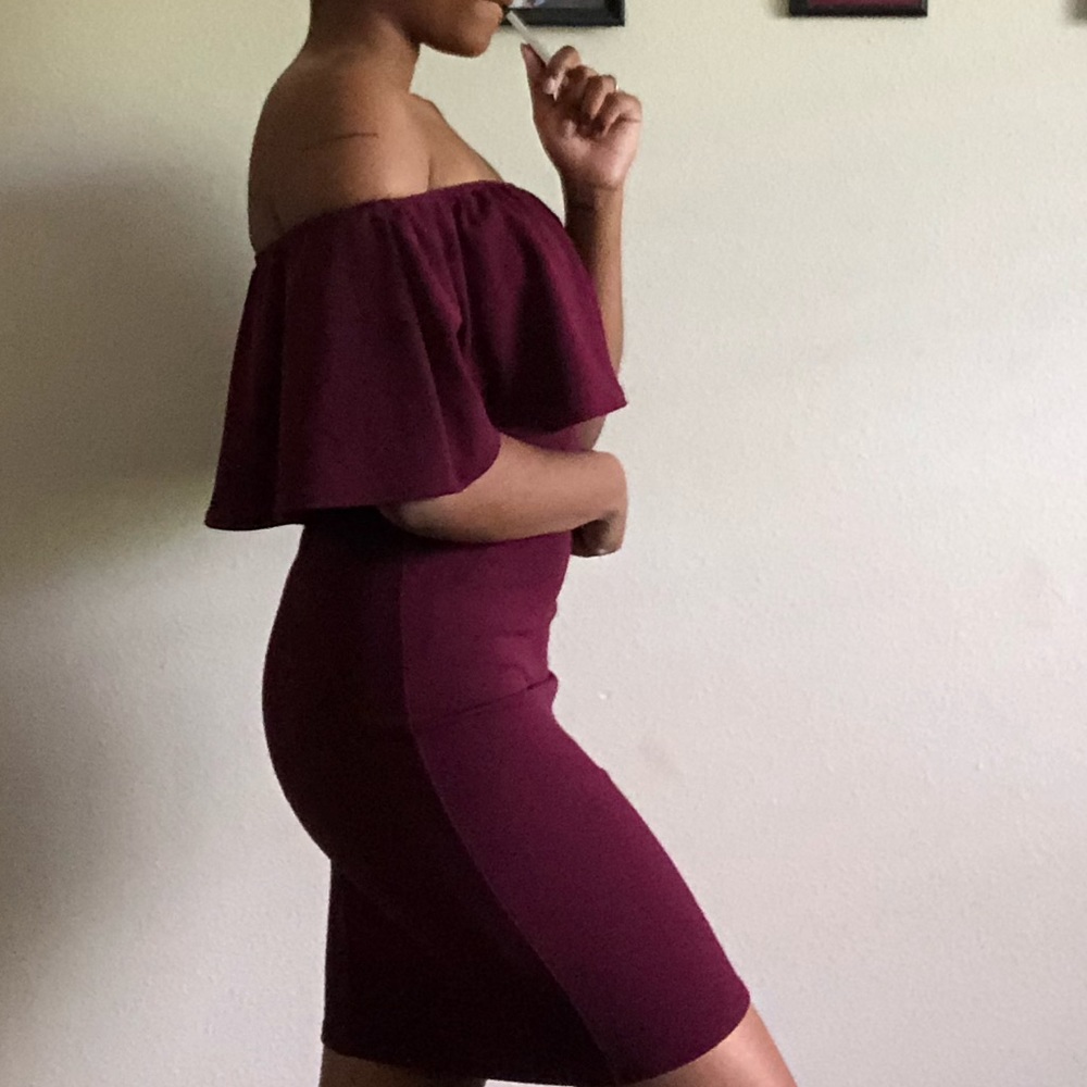 Maroon off shoulder midi dress